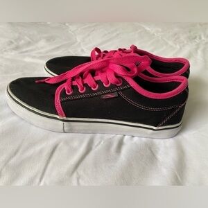 Adio women’s canvas skater tennis shoe Size 8.5